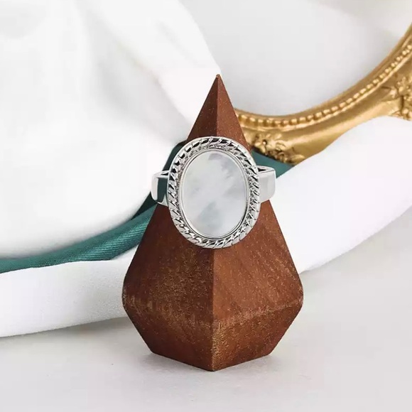 NEW 925 Sterling Silver Vintage Oval Iridescent Shell Adjustable Ring - Picture 7 of 9